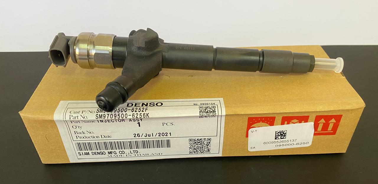 Nissan Navara / 16600EB70D Injector